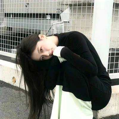 出走俏娇娃
